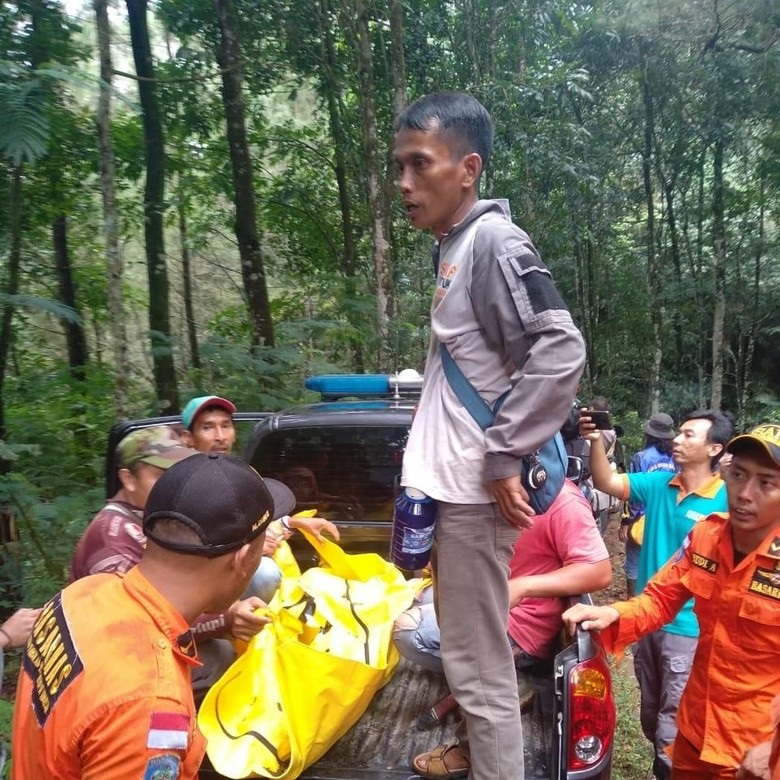 Berangkat Sepakbola, Pemuda Tewas di Jalan